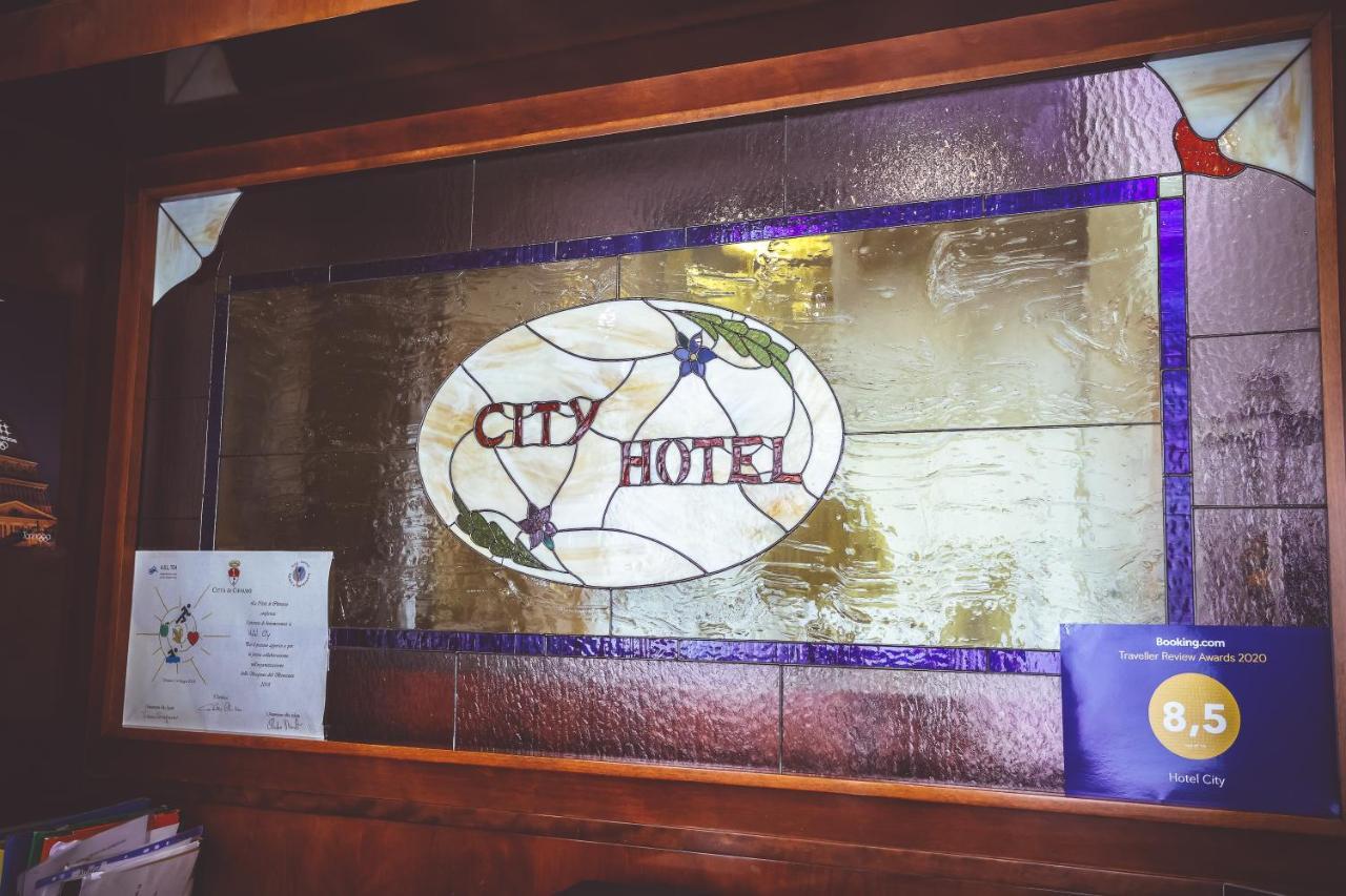 Hotel City Кивасо Екстериор снимка