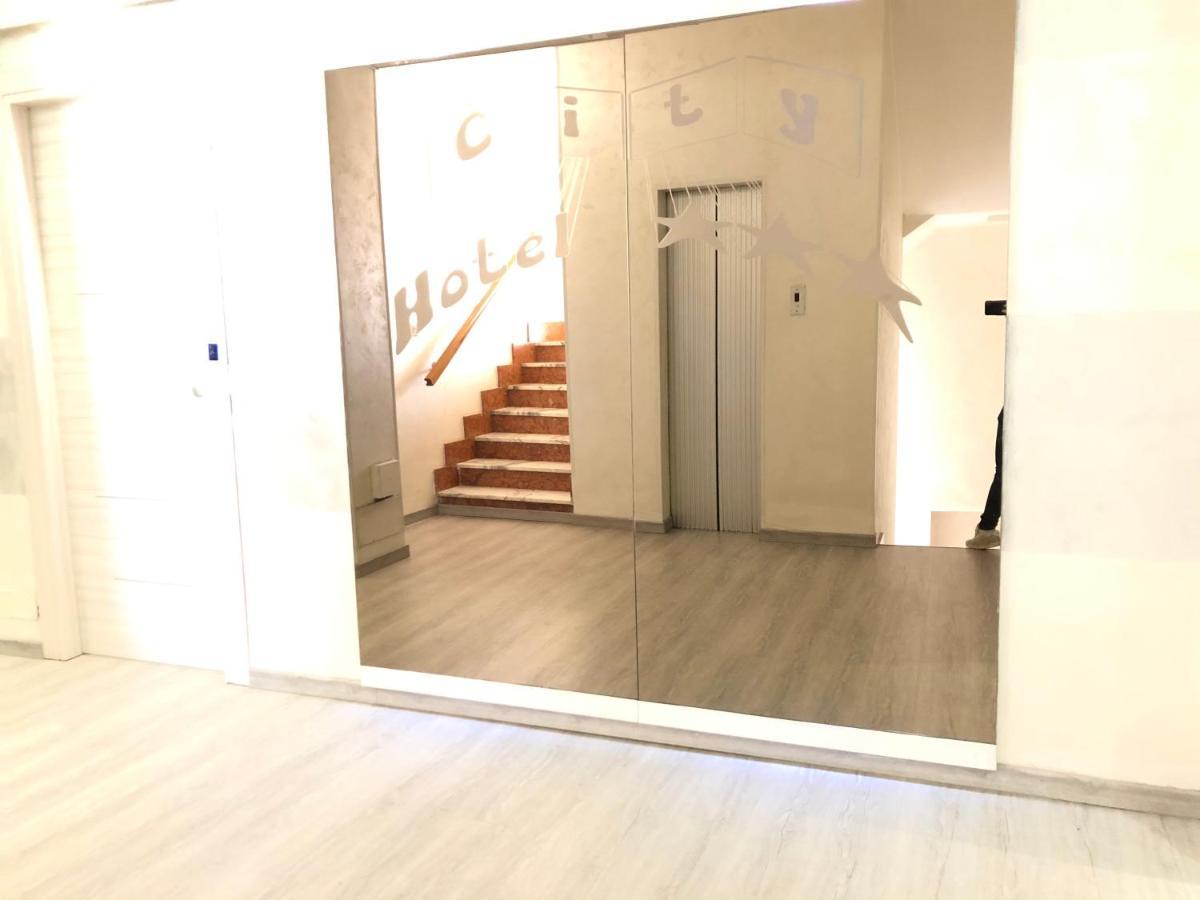 Hotel City Кивасо Екстериор снимка